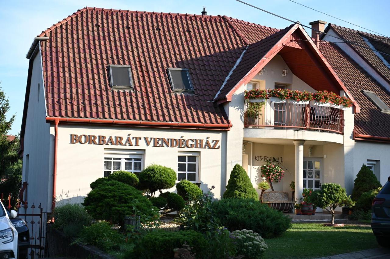 Borbarat Vendeghaz Villa Eger Luaran gambar