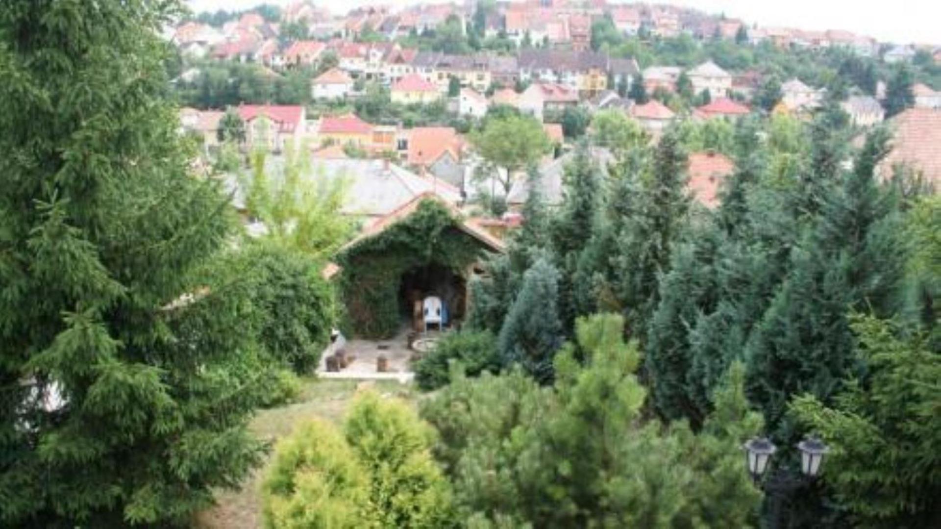 Borbarat Vendeghaz Villa Eger Luaran gambar